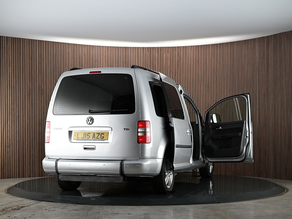 Volkswagen Caddy Maxi Life 1.6L Null Red #18
