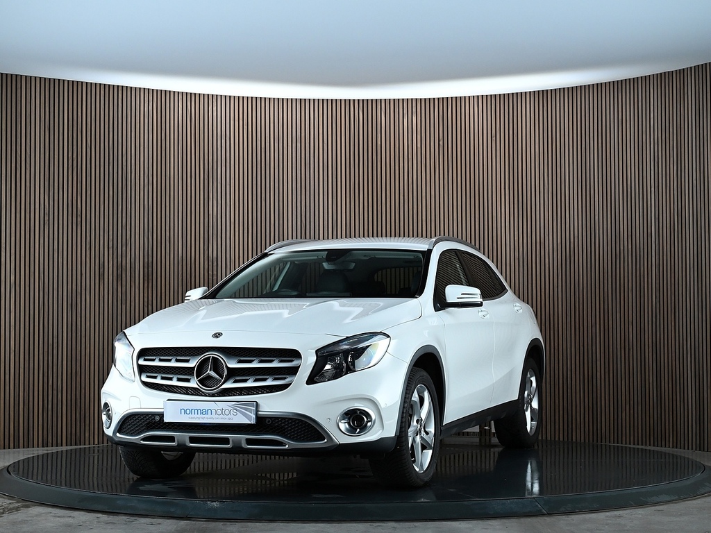 Mercedes-Benz GLA Class 2.1 Gla200d Sport Executive Suv 7G-dc White #6