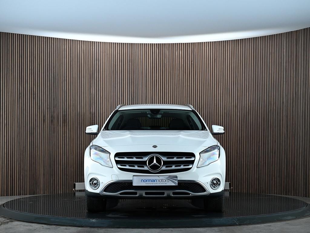 Mercedes-Benz GLA Class 2.1 Gla200d Sport Executive Suv 7G-dc White #5