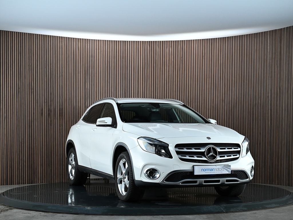 Mercedes-Benz GLA Class 2.1 Gla200d Sport Executive Suv 7G-dc White #4