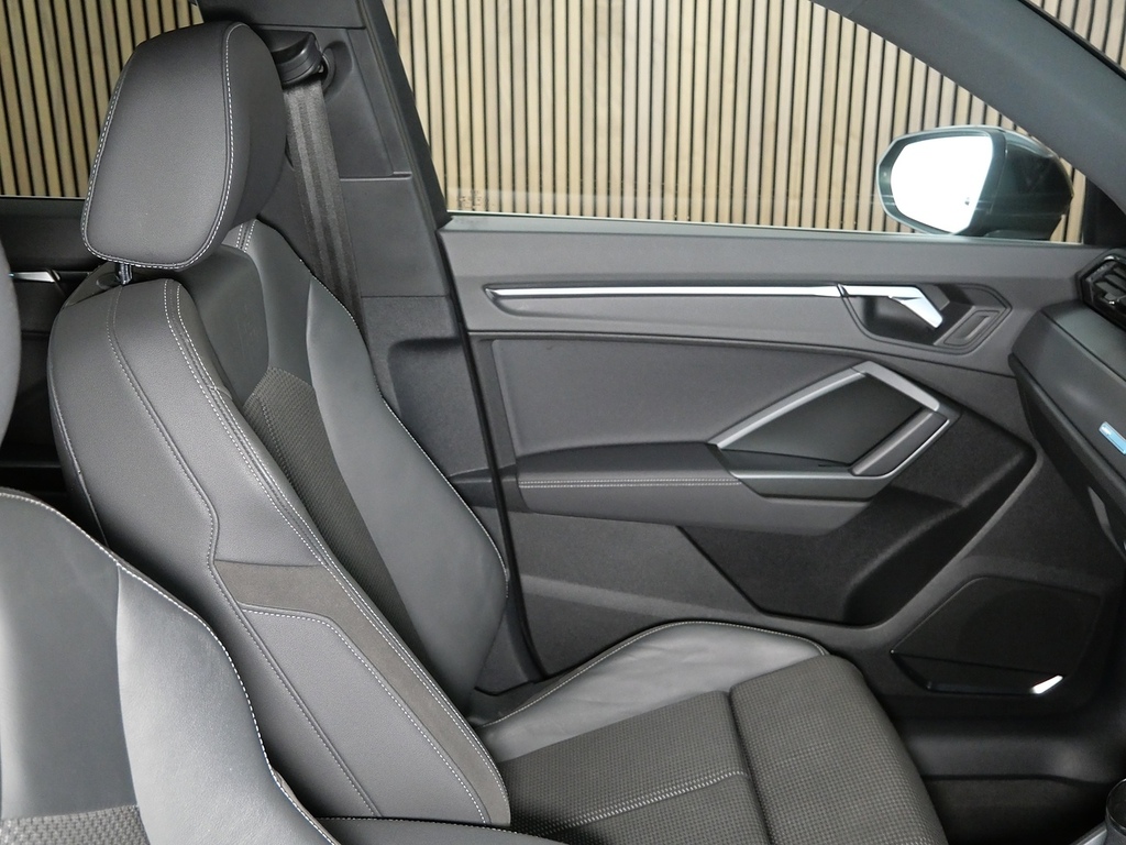 Audi Q3 S Line 45 Tfsi E 245 Ps S Tronic Black #27