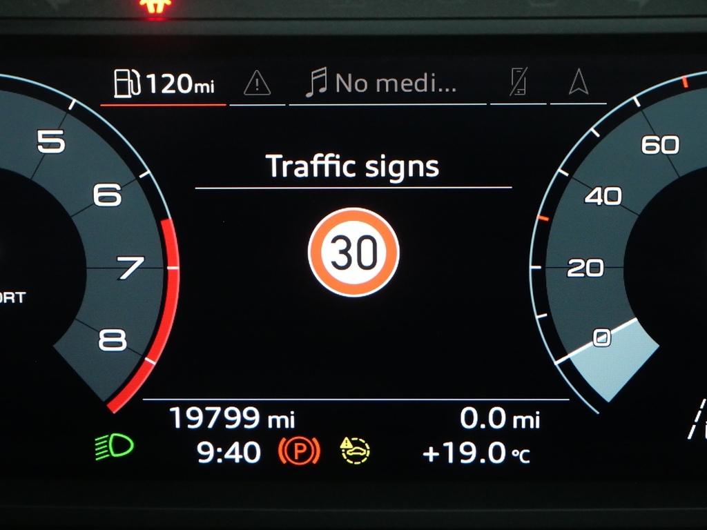 Audi Q3 S Line 45 Tfsi E 245 Ps S Tronic Black #43