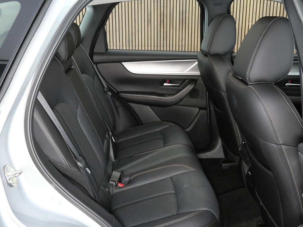 Mazda CX-60 2.5 Phev Homura Red #29