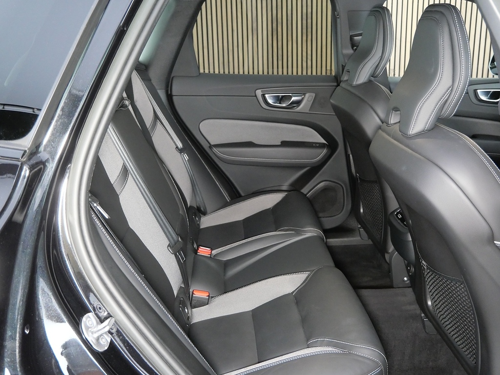Volvo XC60 Xc60 B4 Mhev Awd Silver #27