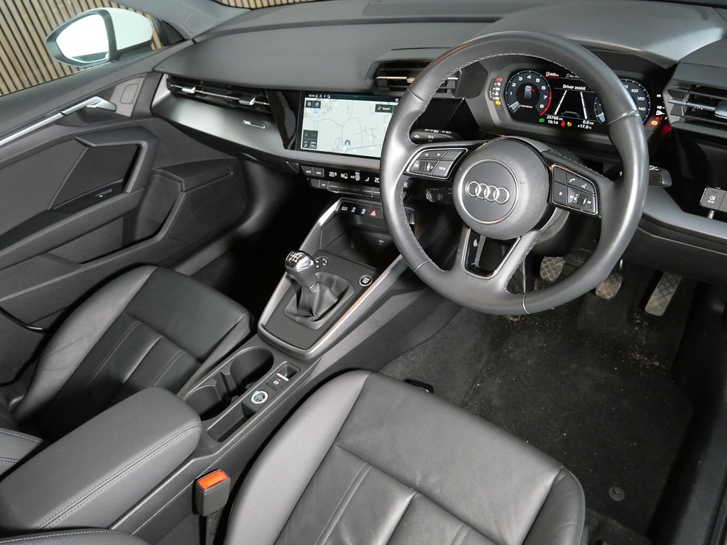 Audi A3 1.0 Tfsi 30 Sport Sportback Euro White #3