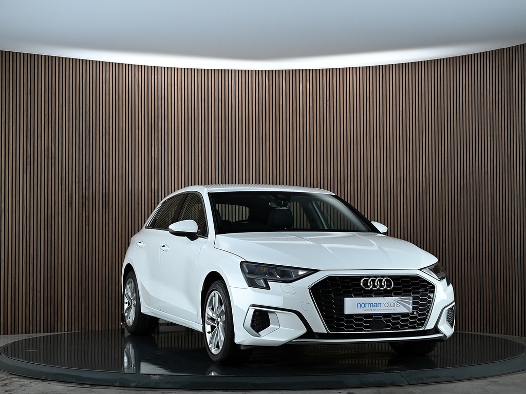 Audi A3 1.0 Tfsi 30 Sport Sportback Euro White #4