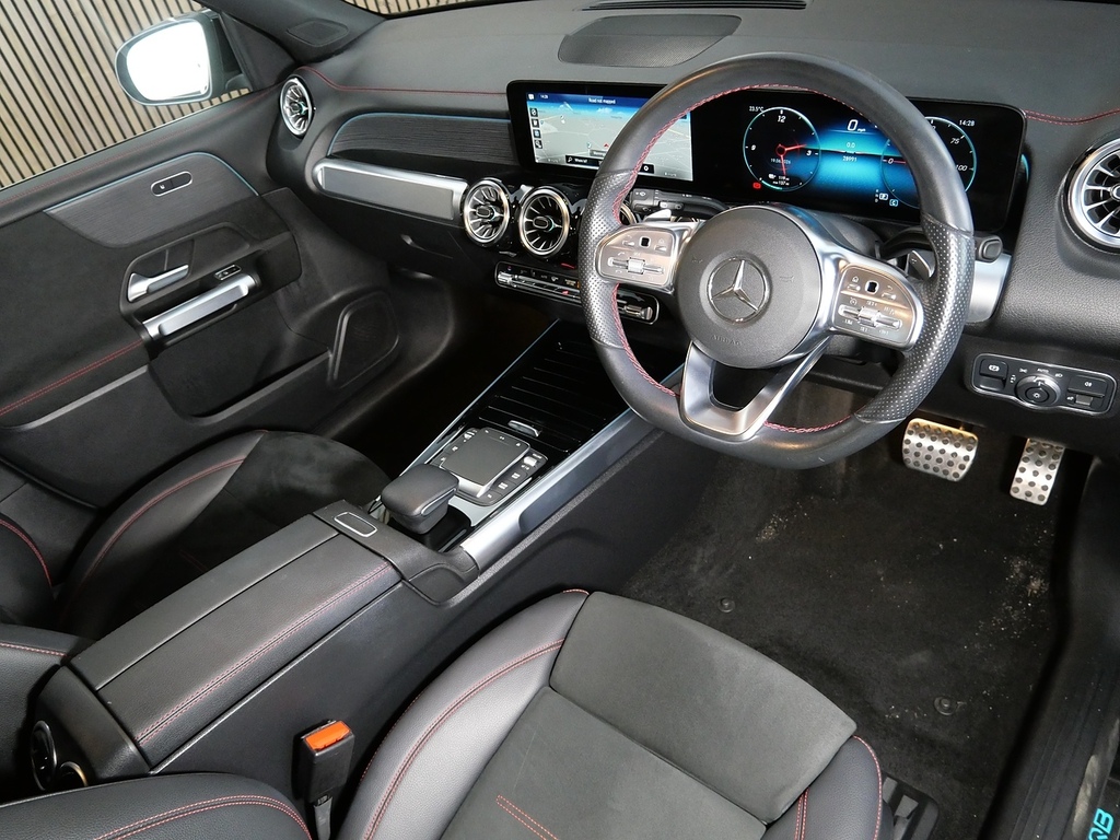 Mercedes-Benz EQB Eqb 350 66.5Kwh Amg Line Suv 4Ma Black #3