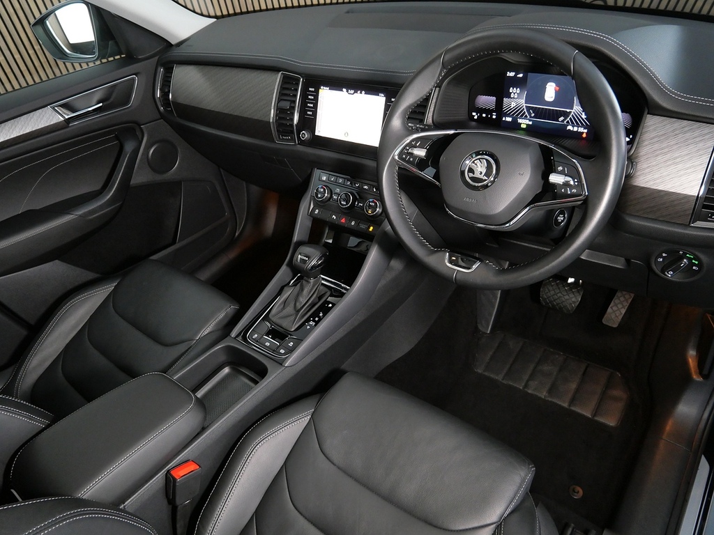Skoda Kodiaq 1.5 Tsi Act Se L Executive Suv Dsg Euro Black #3