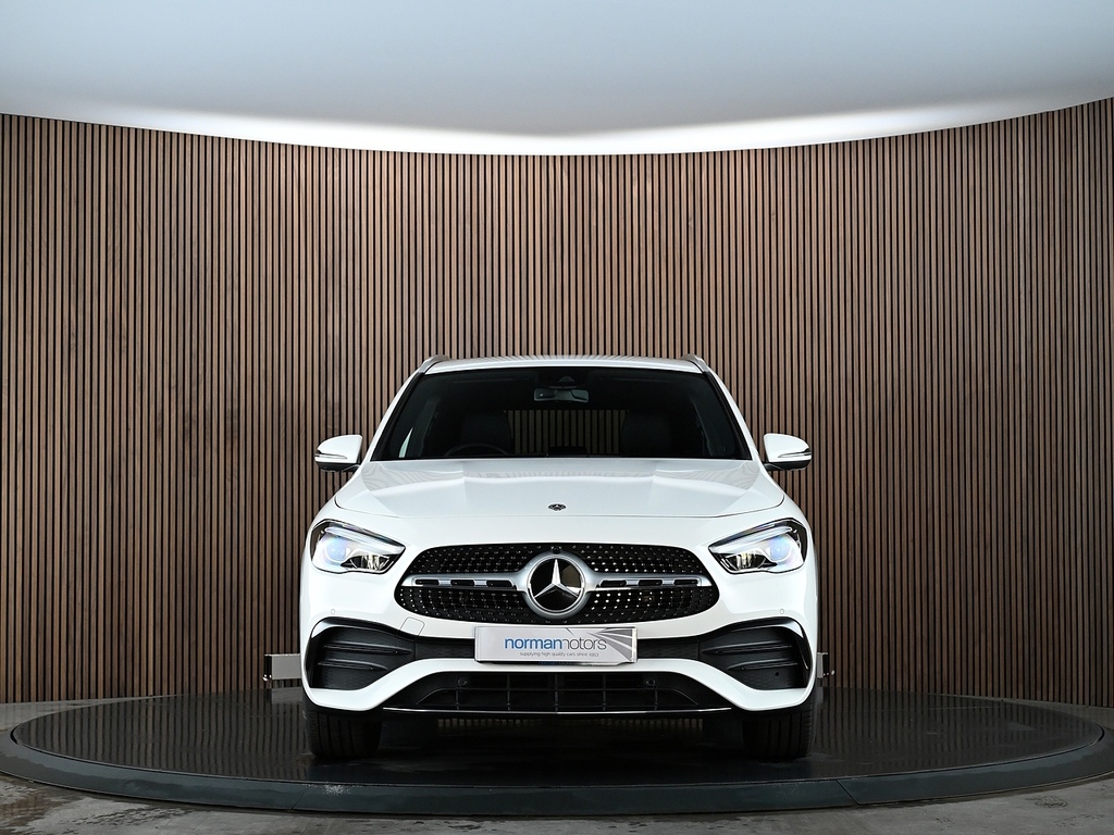 Mercedes-Benz GLA Class 1.3 Gla200 Amg Line Executive Suv 7G- WX20UKK White #5