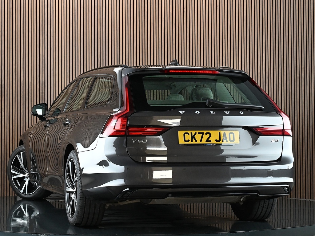 Volvo V90 2.0 B4 Mhev Plus Estate Hybrid Eur Grey #2