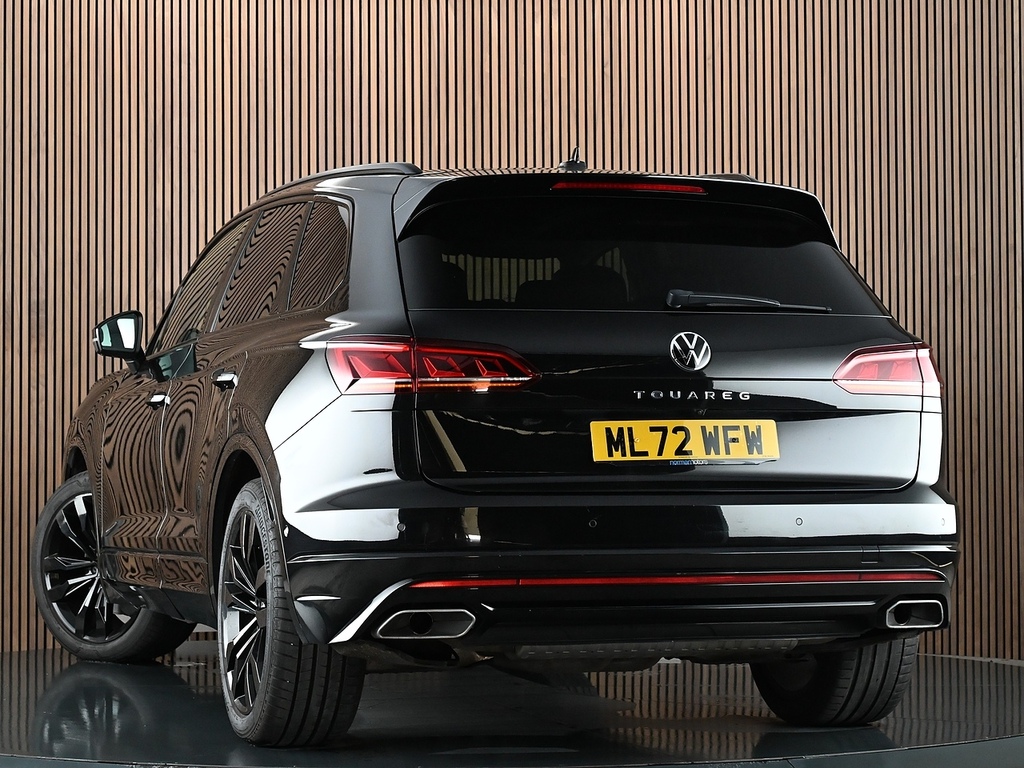 Volkswagen Touareg 3.0 Tsi V6 Black Edition Suv Tiptronic Black #2