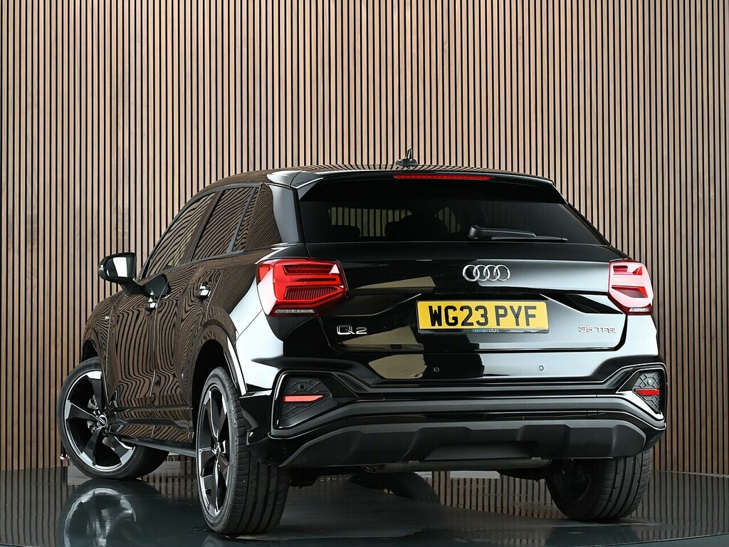 Audi Q2 1.5 Tfsi Cod 35 Black Edition Suv S Tro WG23PYF Black #2