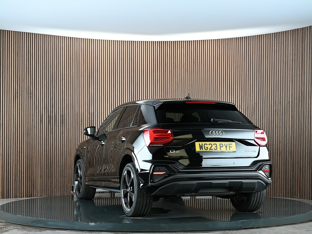 Audi Q2 1.5 Tfsi Cod 35 Black Edition Suv S Tro WG23PYF Black #6