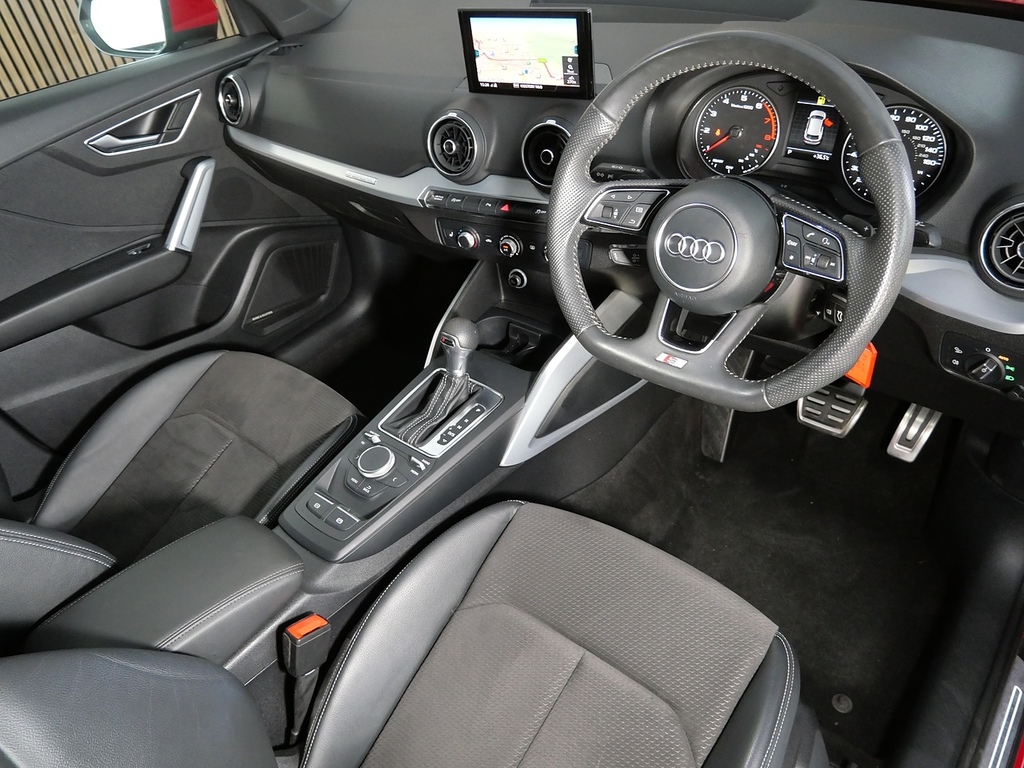 Audi Q2 2.0 Tfsi S Line Suv S Tronic Quattro Eu Red #3