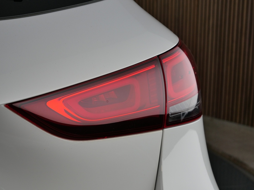 Mercedes-Benz GLA Class 180 Amg Line Premium 2022 White #39