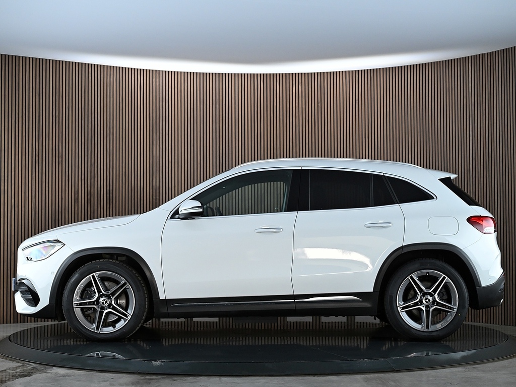 Mercedes-Benz GLA Class 180 Amg Line Premium 2022 White #11