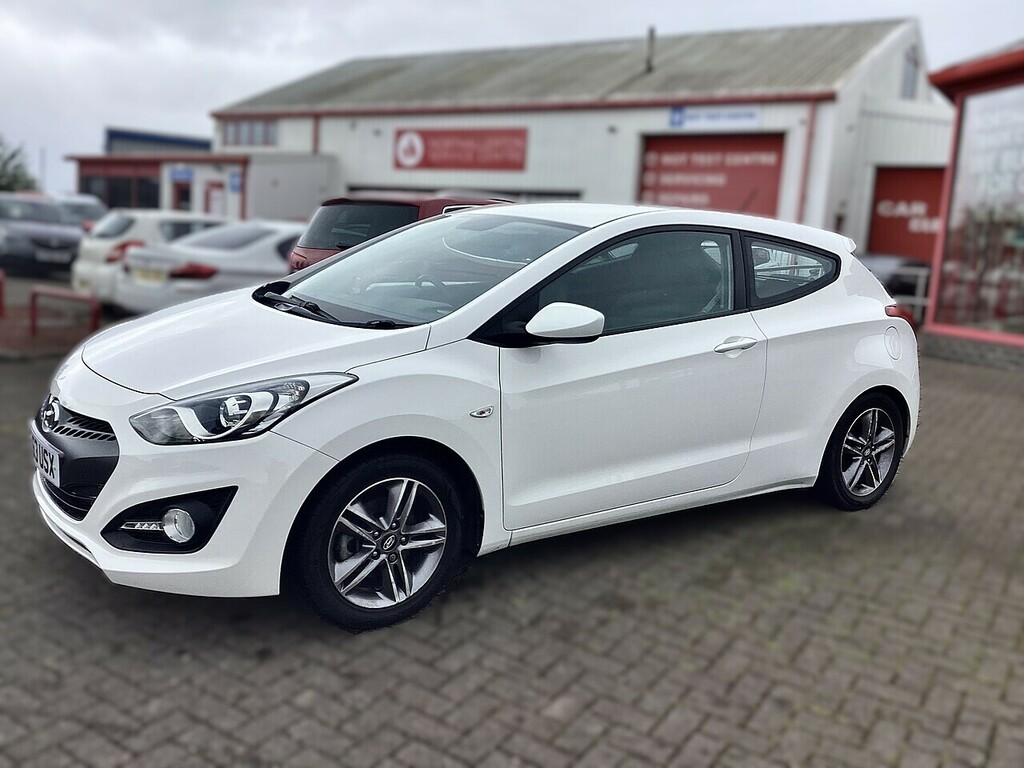 Hyundai I30 Active White #5