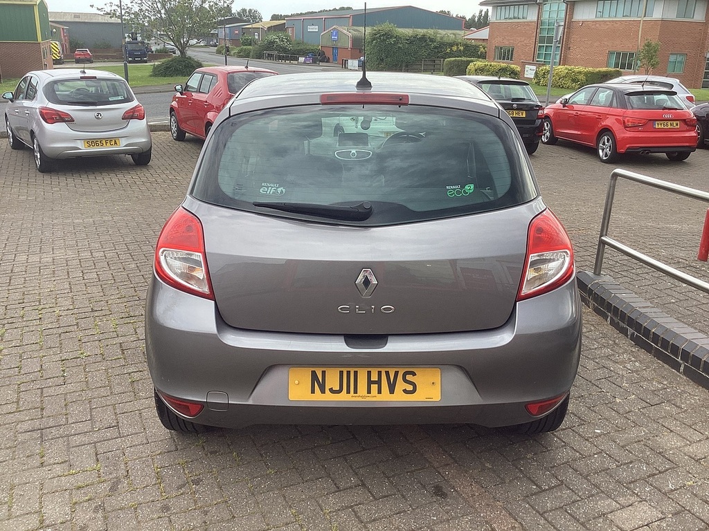 Renault Clio 1.2L Dynamique Tomtom Silver #7