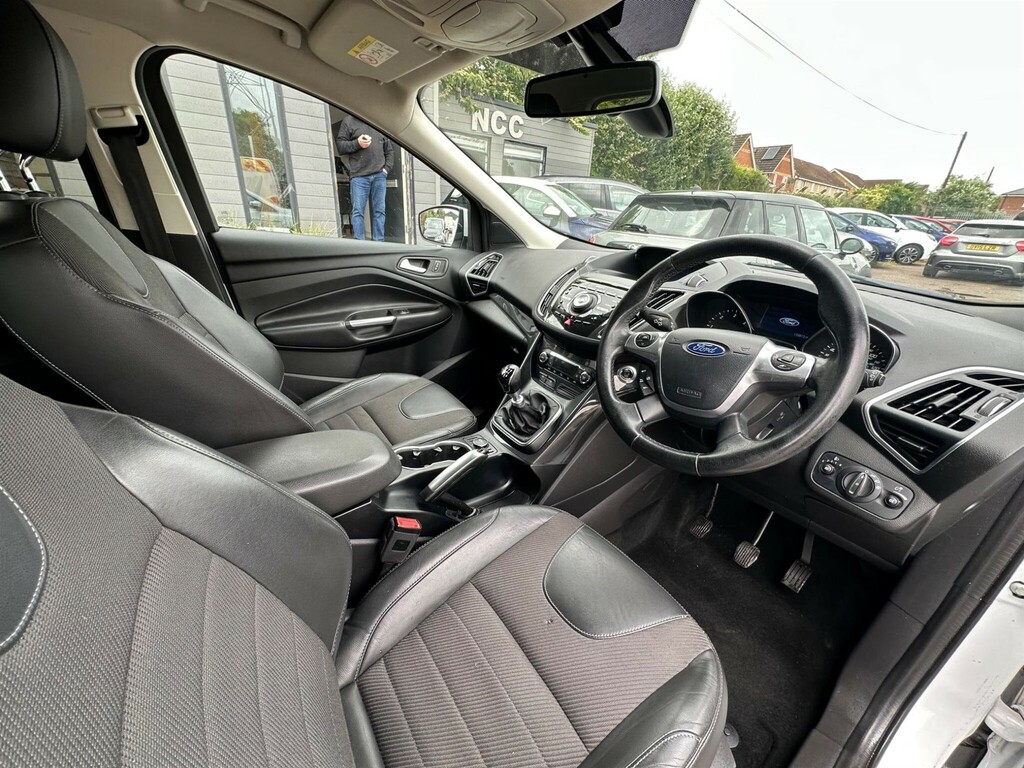 Ford Kuga 2.0 Tdci Titanium 2Wd Euro 5 WJZ6109 White #3