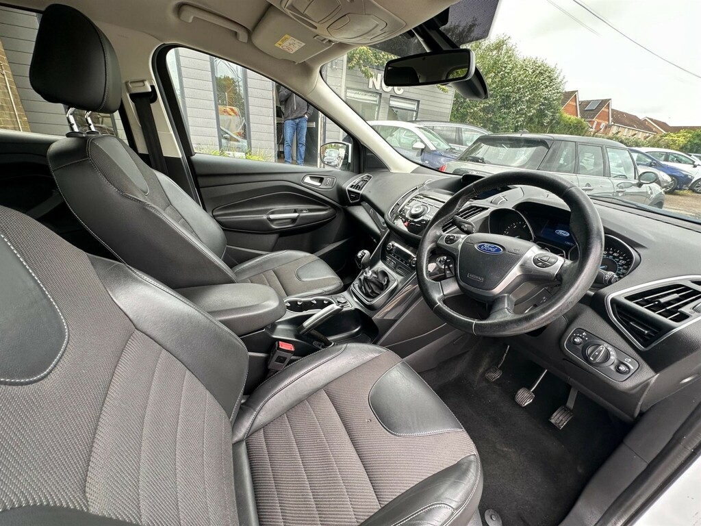 Ford Kuga 2.0 Tdci Titanium 2Wd Euro 5 WJZ6109 White #4