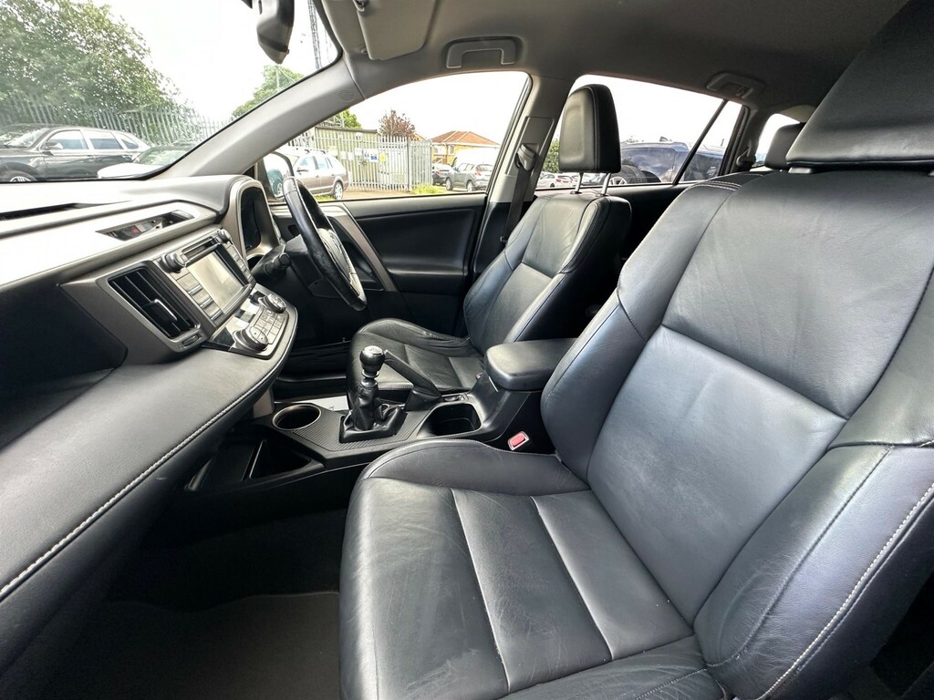 Toyota Rav 4 2.0 D-4d Invincible 2Wd Euro 5 Ss Black #4