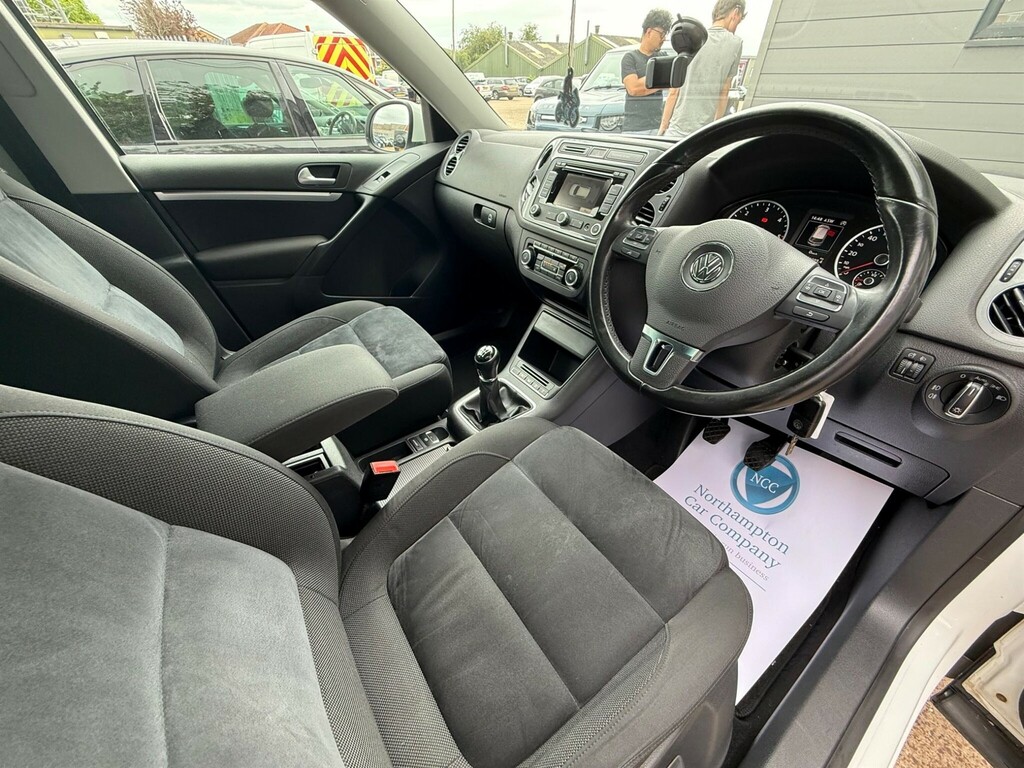 Volkswagen Tiguan 2.0 Tdi Bluemotion Tech Match 2Wd Euro 5 Ss KR64KPY White #3