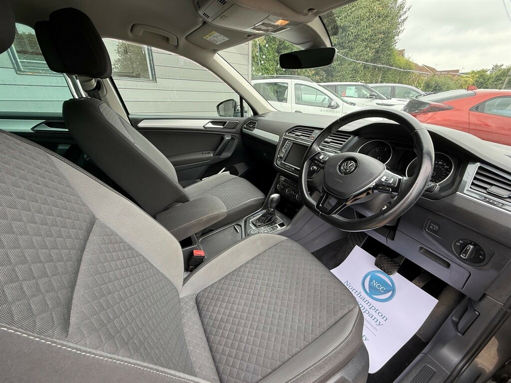 Volkswagen Tiguan 2.0 Tdi Bluemotion Tech Se Dsg 4Motion Euro 6 Ss AK66JHE #3