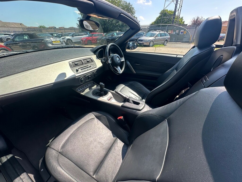 BMW Z4 2.2I Se Euro 3 Silver #26