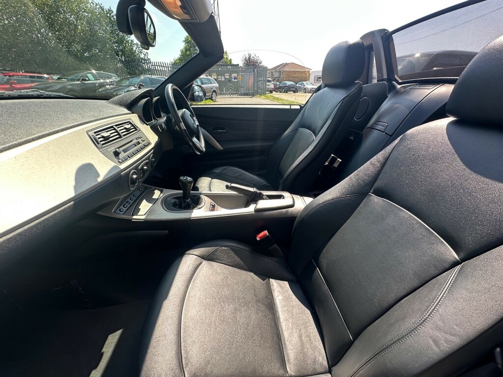BMW Z4 2.2I Se Euro 3 Silver #27