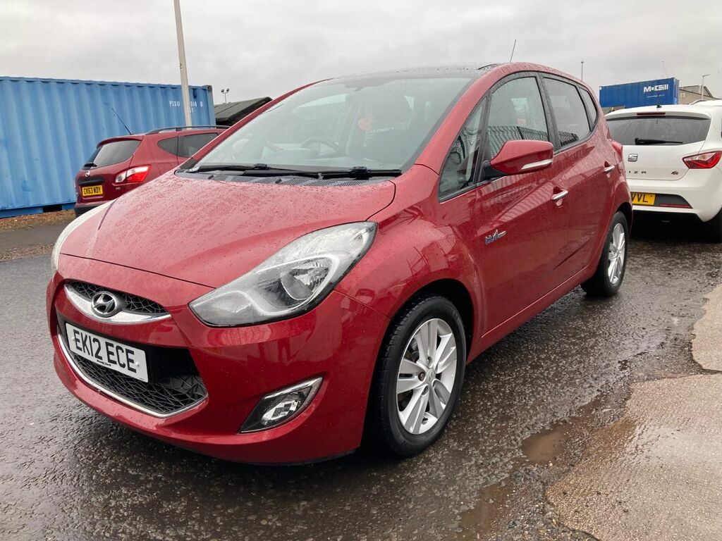 Hyundai Ix20 1.6L Crdi Style Mpv Euro 5 113 Red #6