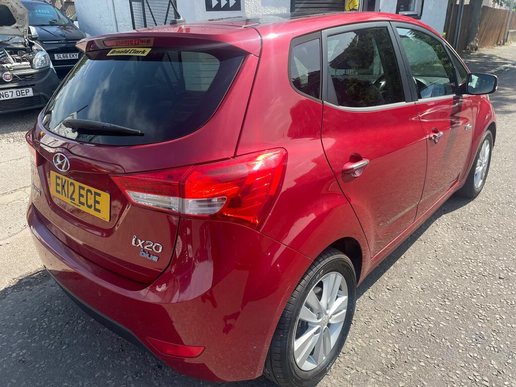 Hyundai Ix20 1.6L Crdi Style Mpv Euro 5 113 Red #5