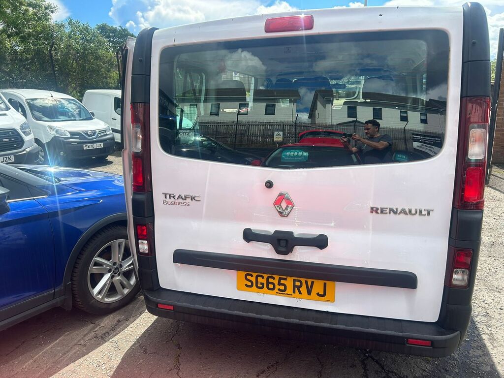 Renault Trafic Trafic L1 Minibus Fwd White #4