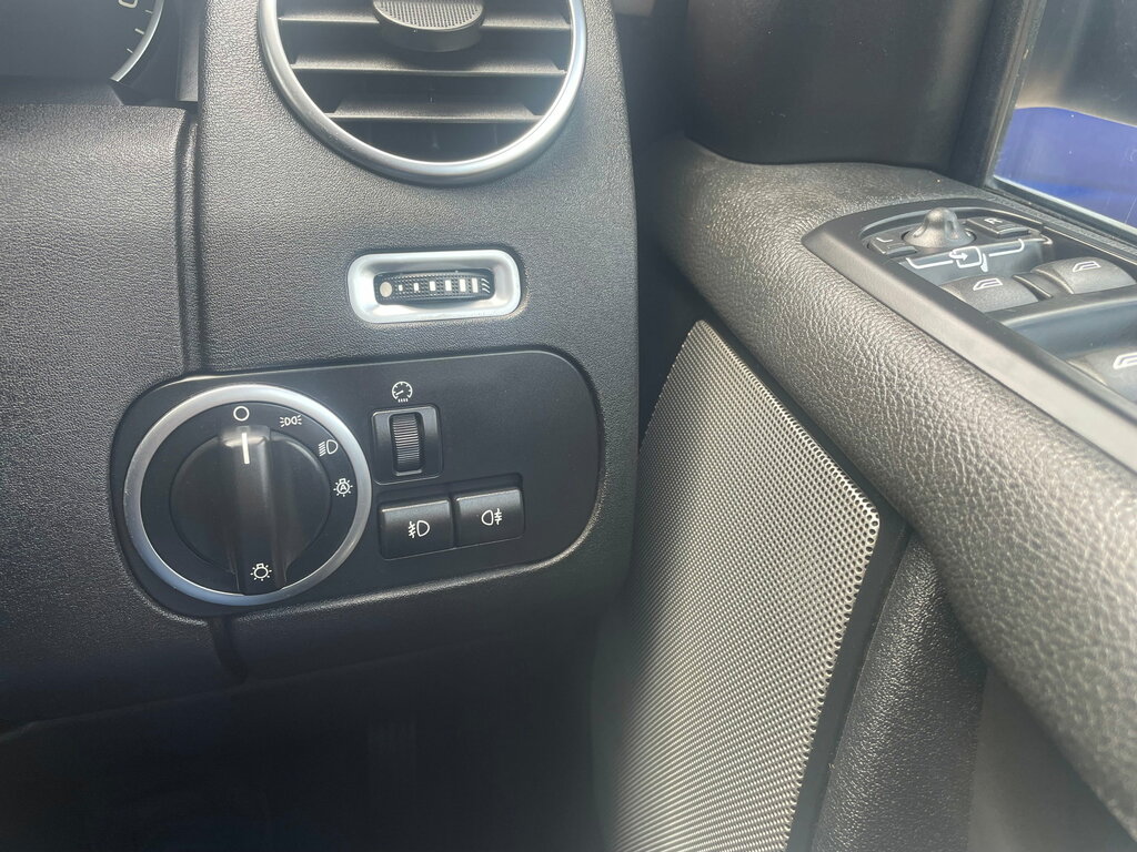Land Rover Discovery 4 4 3.0 Black #24