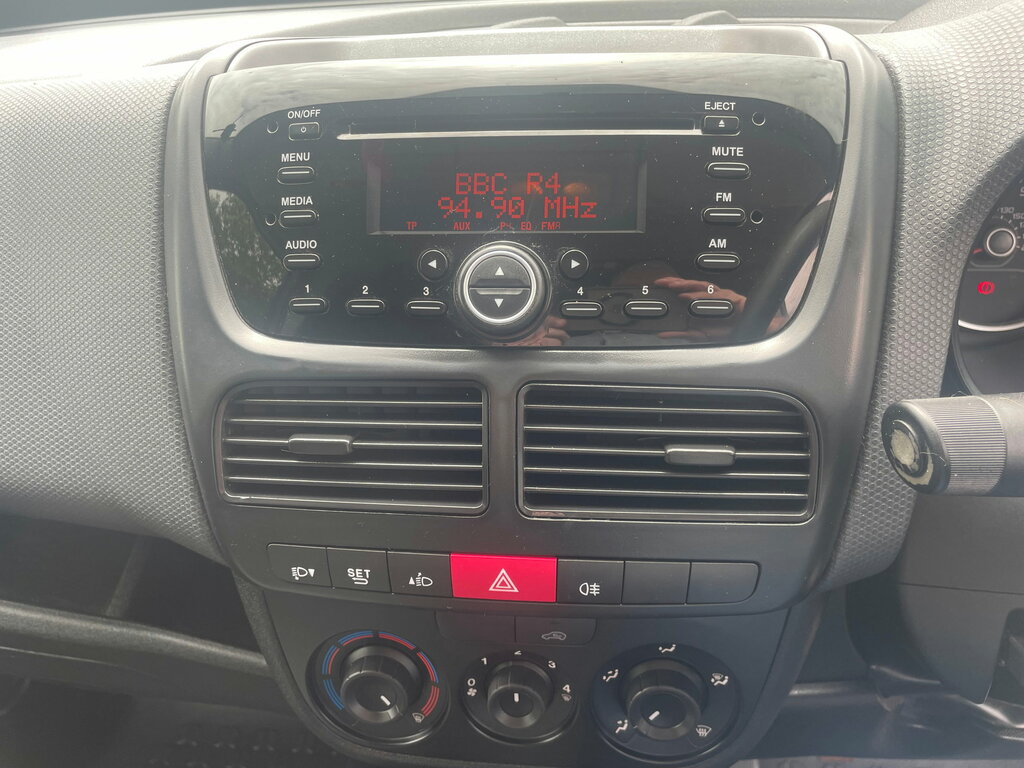 Fiat Doblo Jtd Multijet U2363 White #7