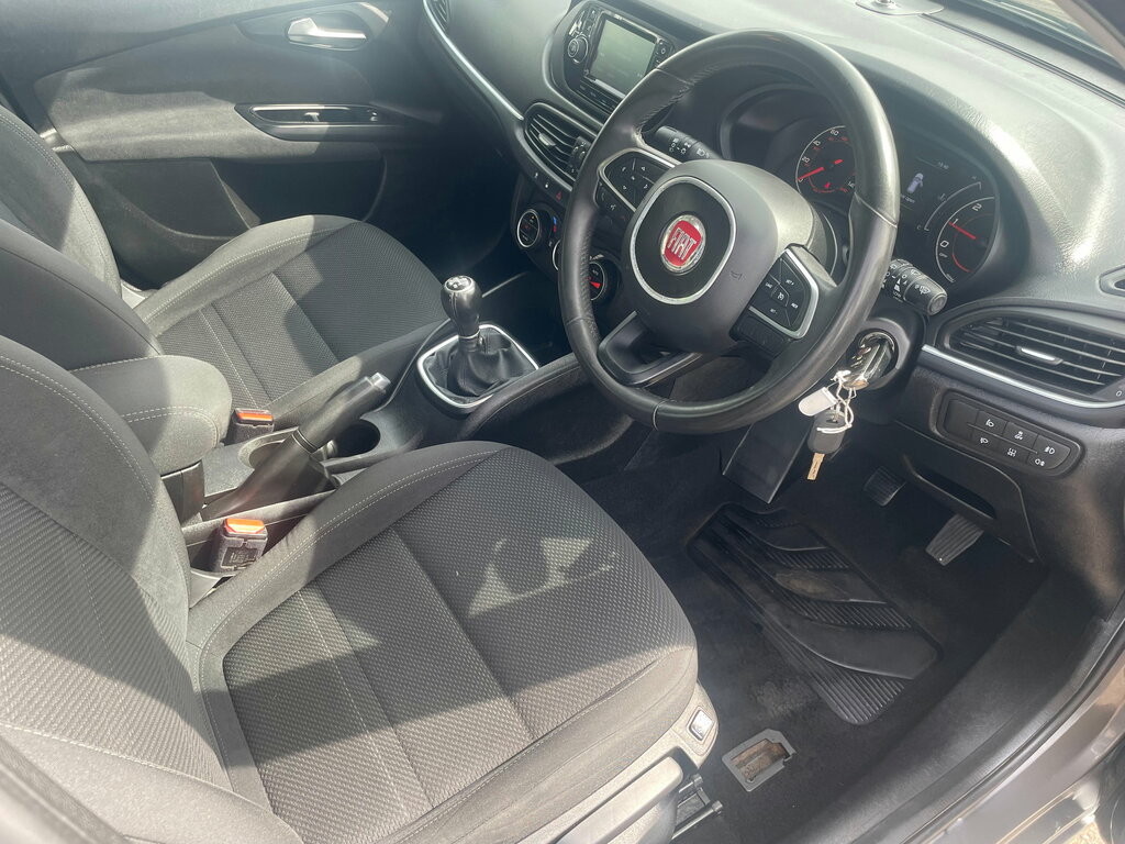 Fiat Tipo 1.4 T-jet 120 Lounge Grey #12