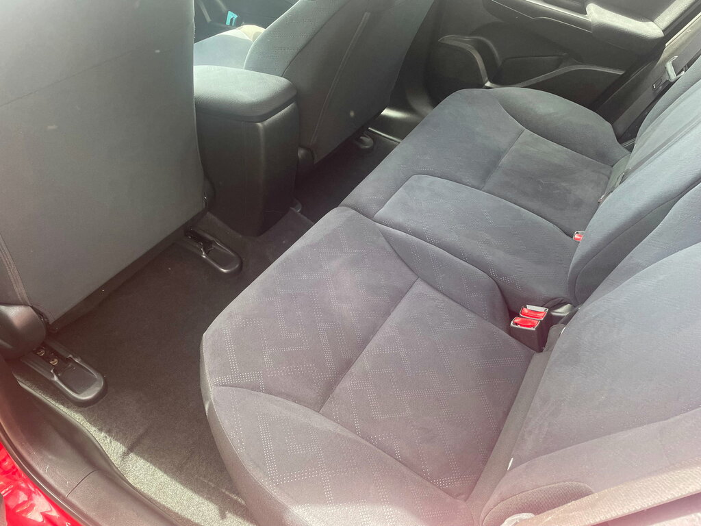 Honda Civic 1.8 I White #10