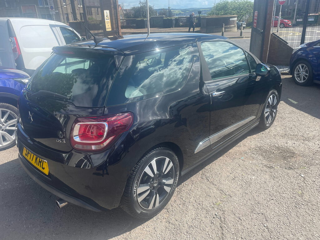 DS DS 3 1.2 Puretech Chic Hatchback Euro Black #4