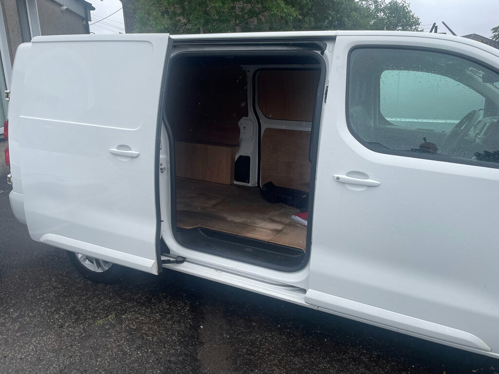 Vauxhall Vivaro Vivaro L2 White #5