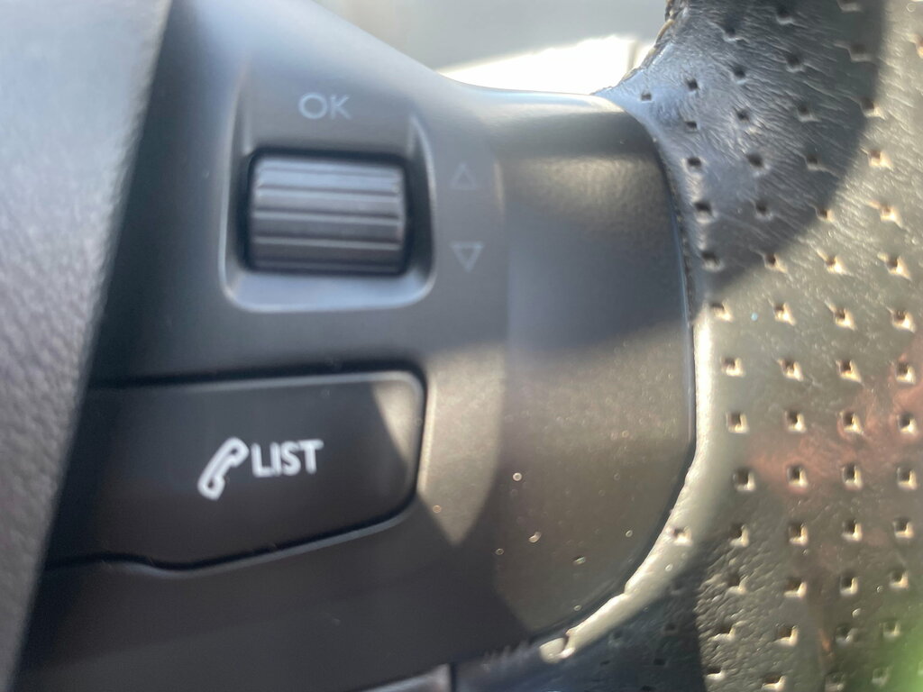 Peugeot 208 Access Plus White #21
