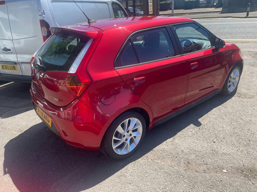 MG MG3 Mg3 Hatchback Red #4