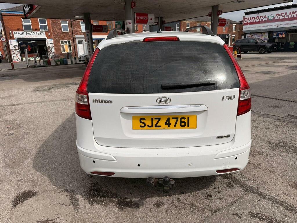 Hyundai I30 1.6 Crdi Comfort Euro 4 White #6