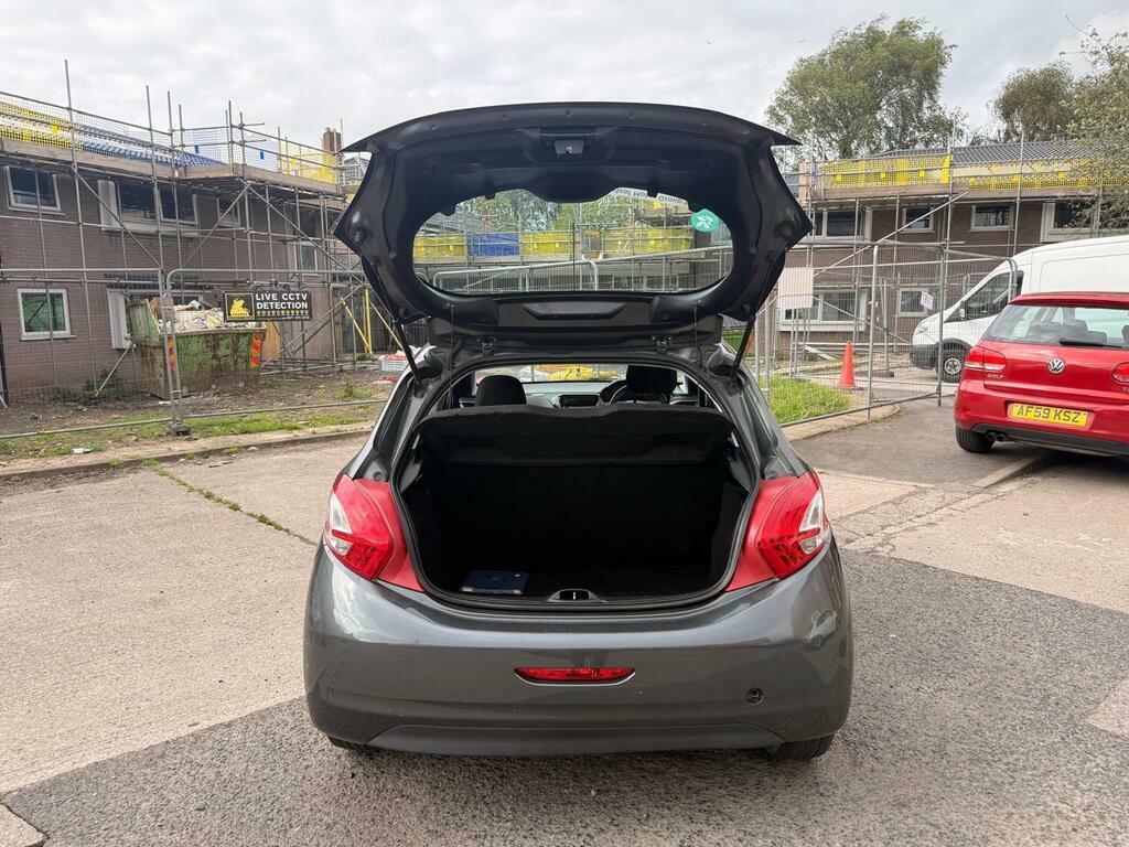 Peugeot 208 Tech Edition Grey #9