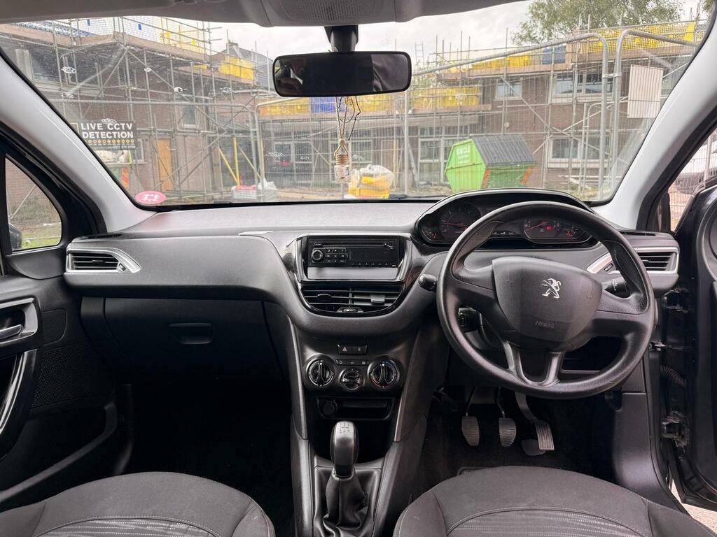 Peugeot 208 Tech Edition Grey #10