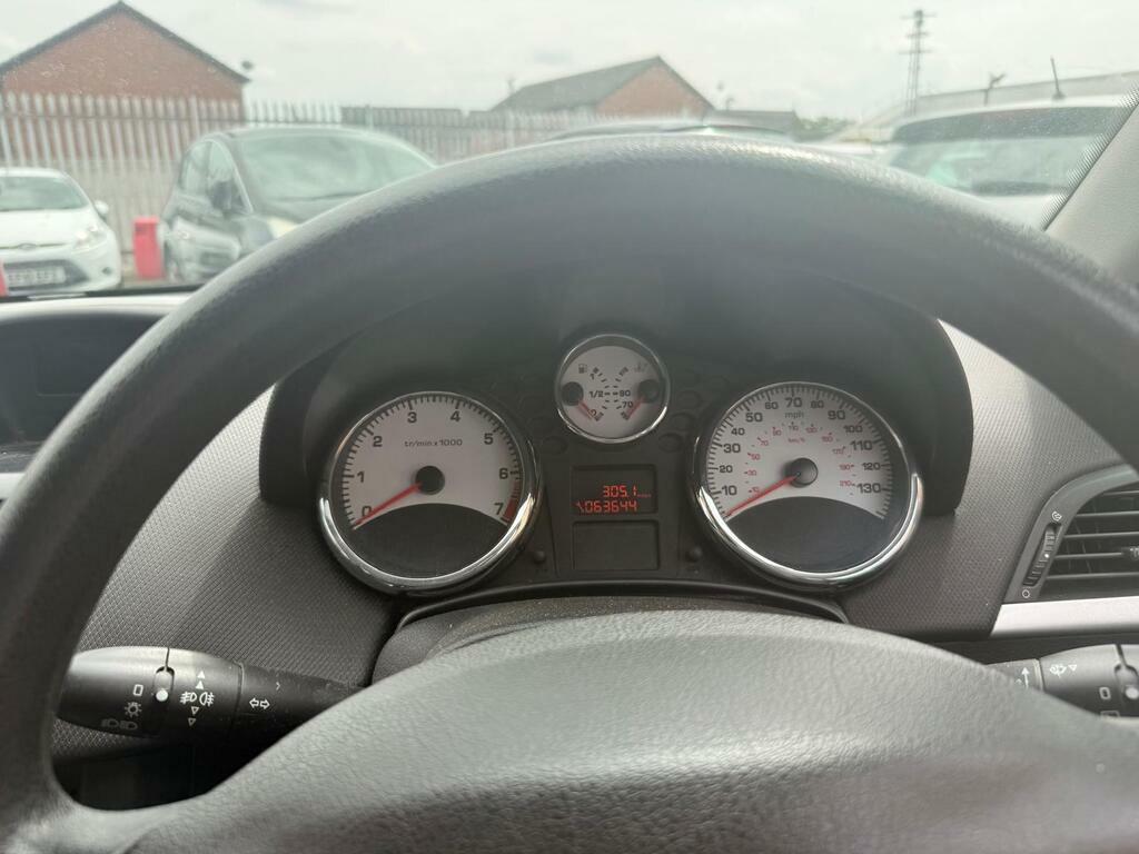 Peugeot 207 Hatchback Black #9