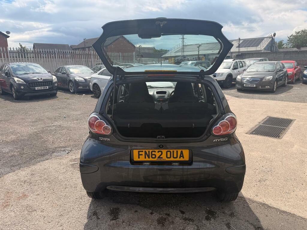 Toyota Aygo Ice Green #9