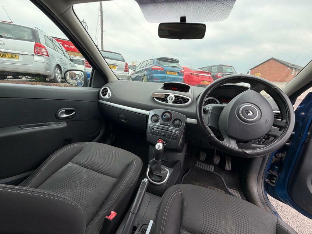 Renault Clio 1.2 I-music Euro 5 White #10