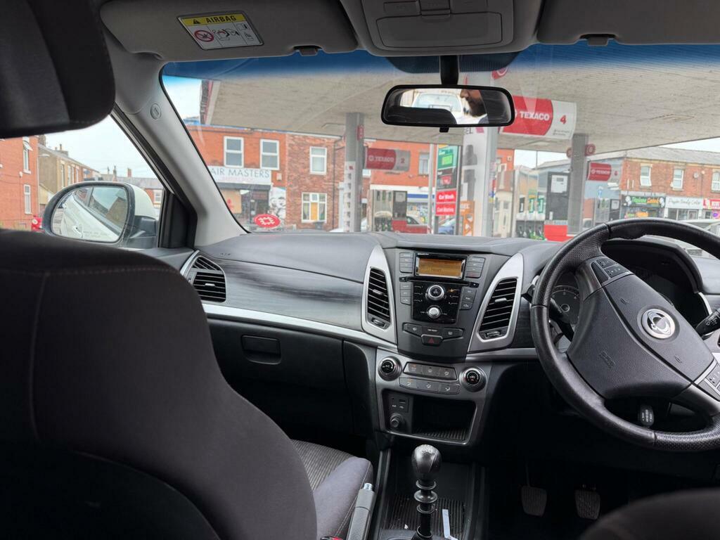 SsangYong Korando 2.0 Se4 147 Bhp Silver #10