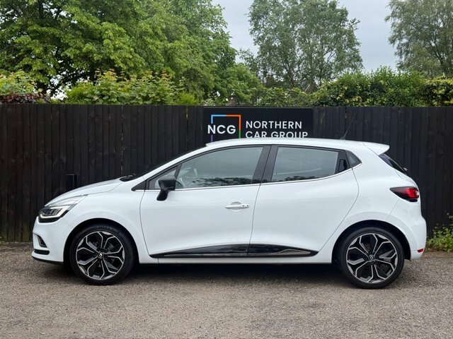 Renault Clio 2017 0.9 Tce Dynamique S Nav Hatchback VU67SZZ White #5