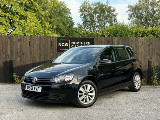 Volkswagen Golf 2011 1.6 Tdi Bluemotion Tech Match Hatchback D Black #3