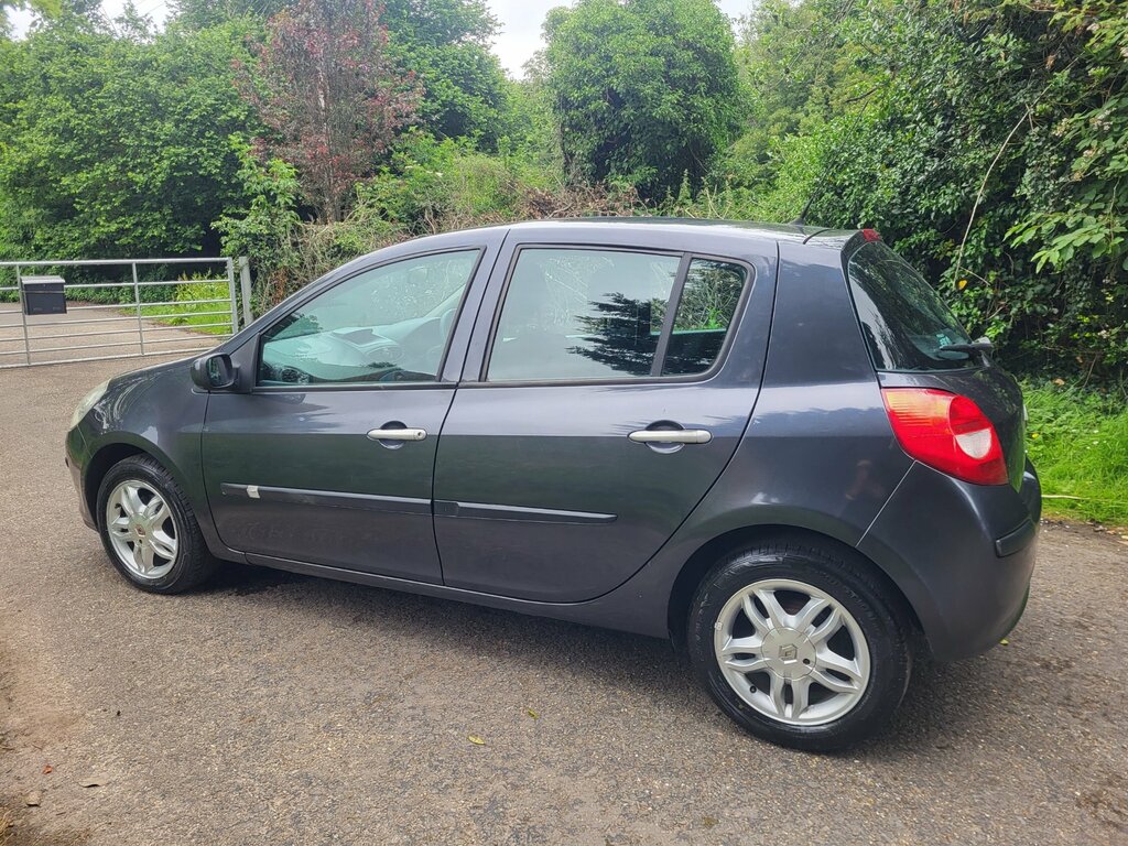 Renault Clio 1.2 Tce 16V Expression Hatchback Grey #4